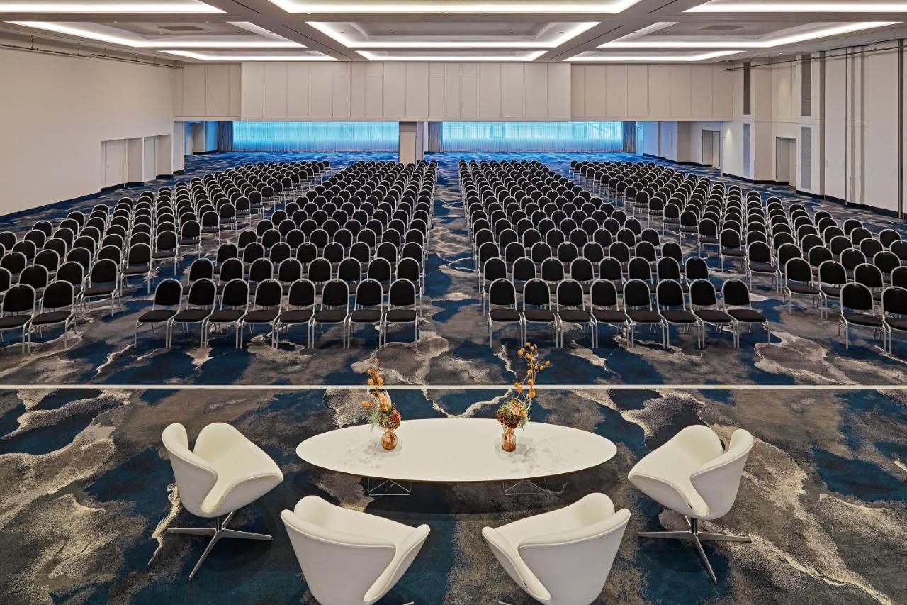 Sheraton Frankfurt Airport Hotel Conference Center sheraton-frankfurt-airport-hotel-frankfurt-main.at-hotels.com